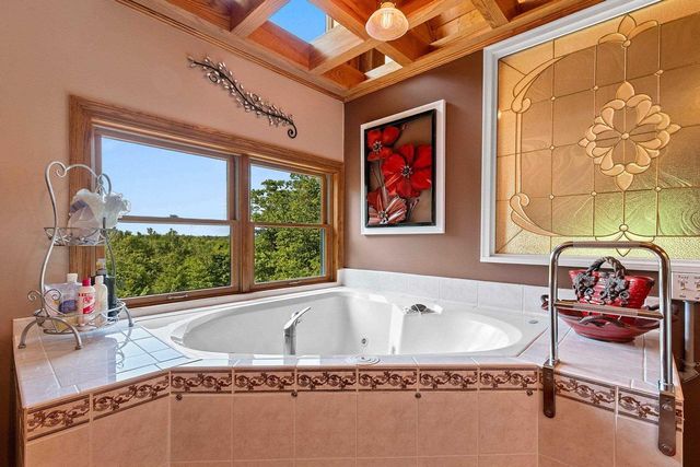 W8310 MEYER LANE, Crivitz, WI 54114