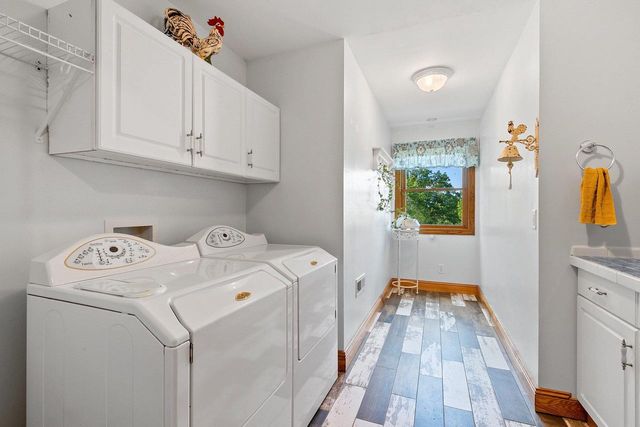 W8310 MEYER LANE, Crivitz, WI 54114