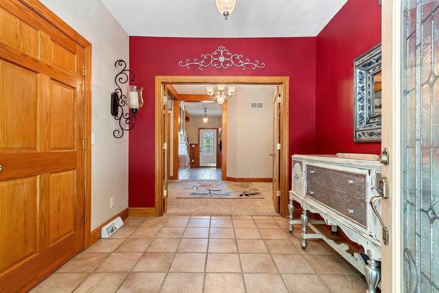 W8310 MEYER LANE, Crivitz, WI 54114