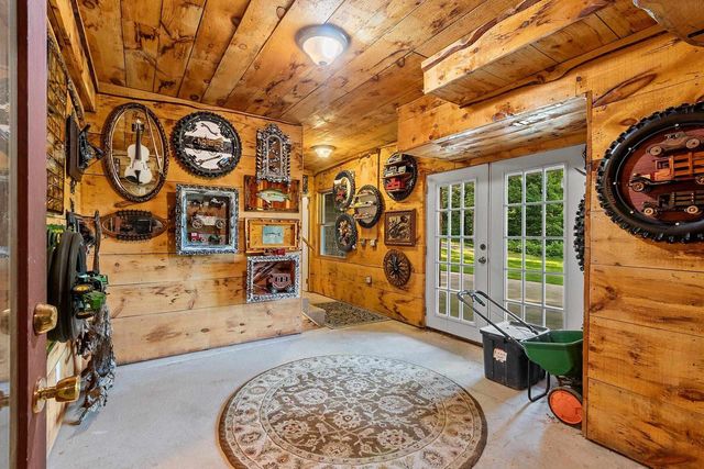 W8310 MEYER LANE, Crivitz, WI 54114