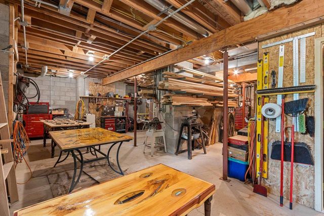 W8310 MEYER LANE, Crivitz, WI 54114