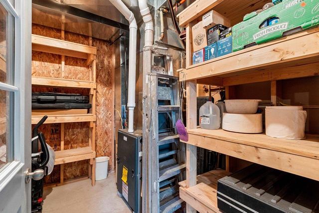 W8310 MEYER LANE, Crivitz, WI 54114