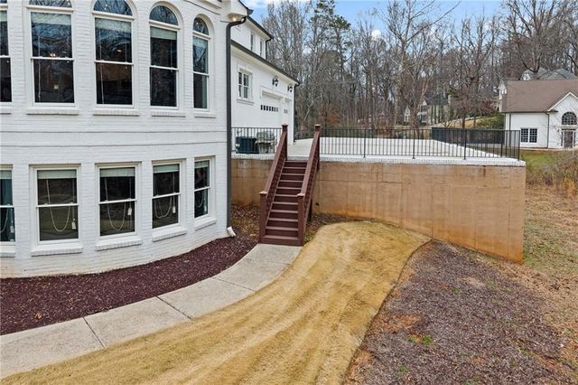 105 Chablis Ct, Braselton, GA 30517