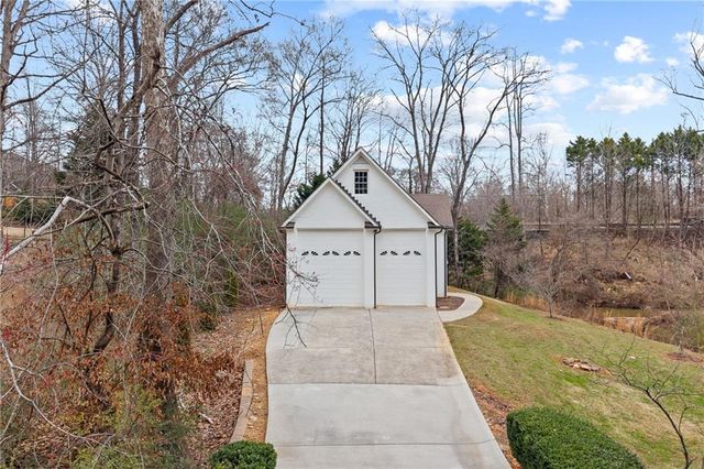 105 Chablis Ct, Braselton, GA 30517