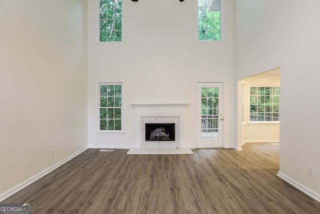 85 Valleyside Drive S, Dallas, GA 30157