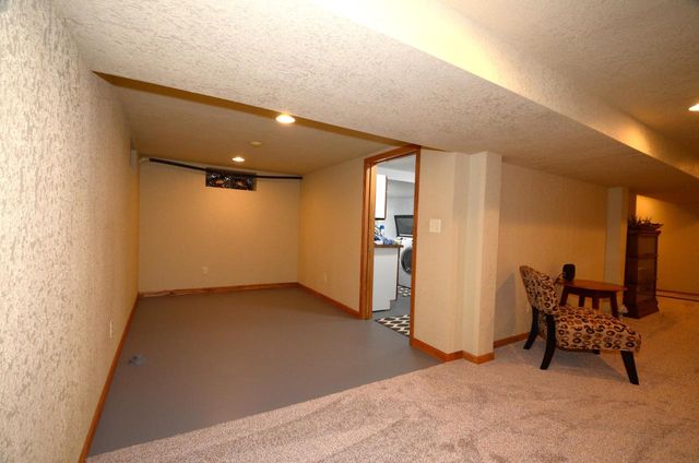 5415 S Nicolet DRIVE, New Berlin, WI 53151