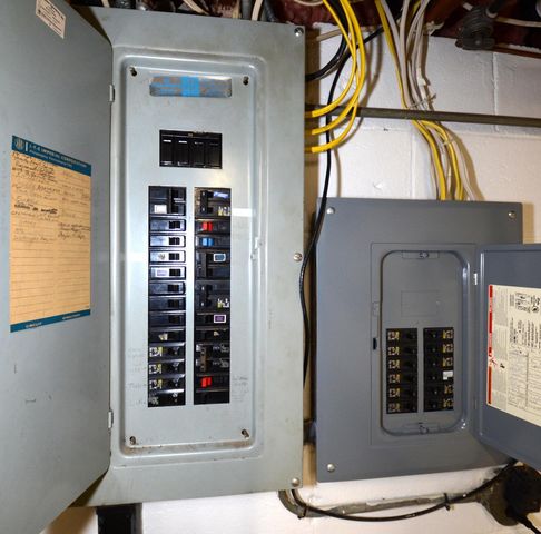 5415 S Nicolet DRIVE, New Berlin, WI 53151