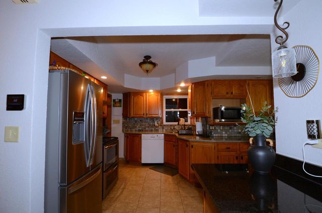 5415 S Nicolet DRIVE, New Berlin, WI 53151