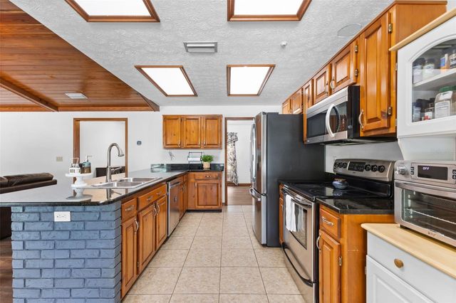 4605 POST HOUSE DRIVE, Plant City, FL 33565