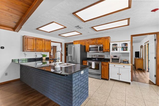 4605 POST HOUSE DRIVE, Plant City, FL 33565