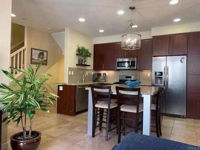 2223 Indus Way, San Marcos, CA 92078