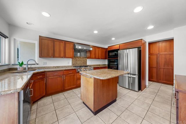 3222 Hill Street, San Diego, CA 92106