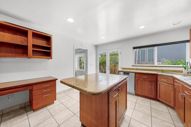 3222 Hill Street, San Diego, CA 92106