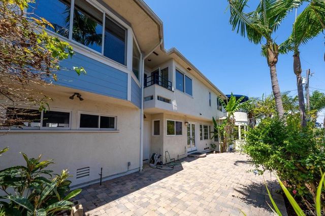 3222 Hill Street, San Diego, CA 92106