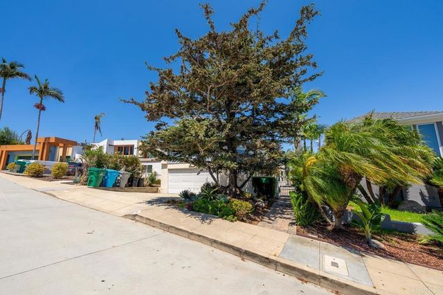 3222 Hill Street, San Diego, CA 92106