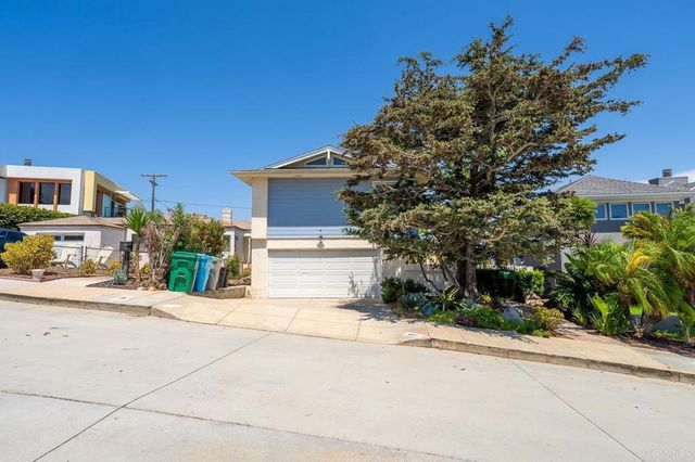3222 Hill Street, San Diego, CA 92106