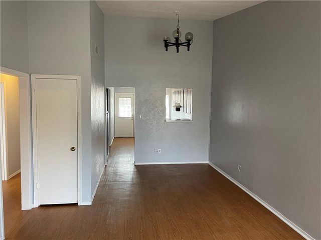 105 Meteor DR A, Austin, TX 78745