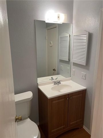 105 Meteor DR A, Austin, TX 78745