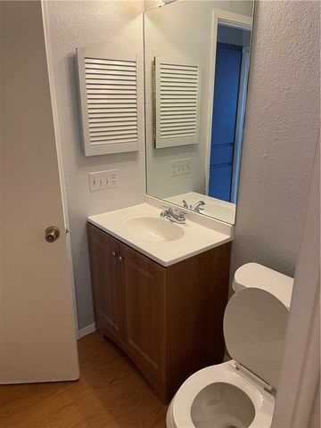 105 Meteor DR A, Austin, TX 78745