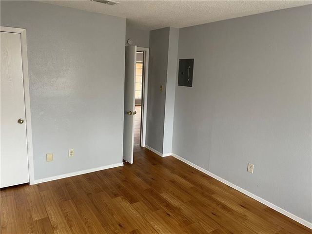 105 Meteor DR A, Austin, TX 78745