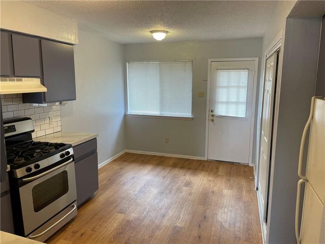 105 Meteor DR A, Austin, TX 78745