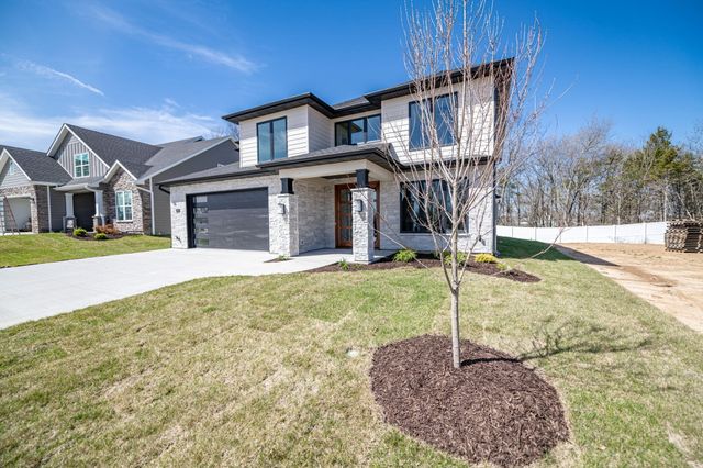 4901 WHISPER CT, Columbia, MO 65203
