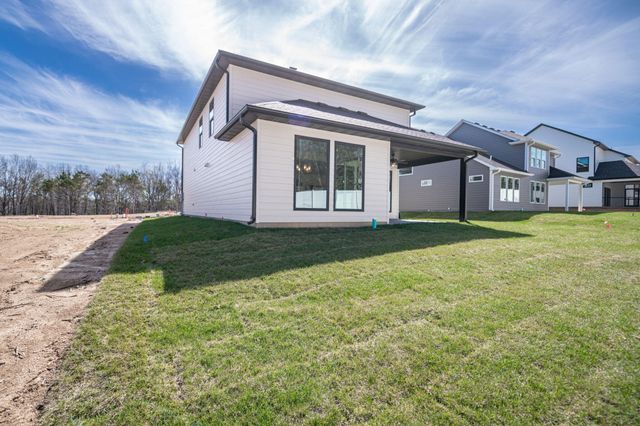 4901 WHISPER CT, Columbia, MO 65203