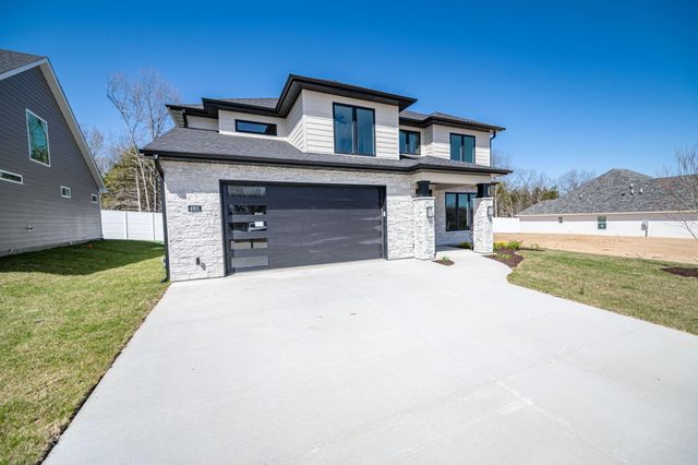 4901 WHISPER CT, Columbia, MO 65203