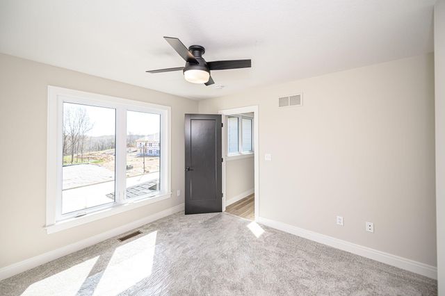 4901 WHISPER CT, Columbia, MO 65203