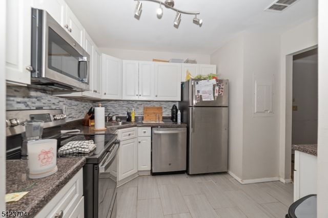 112 Sherwood Ave, Paterson City, NJ 07502