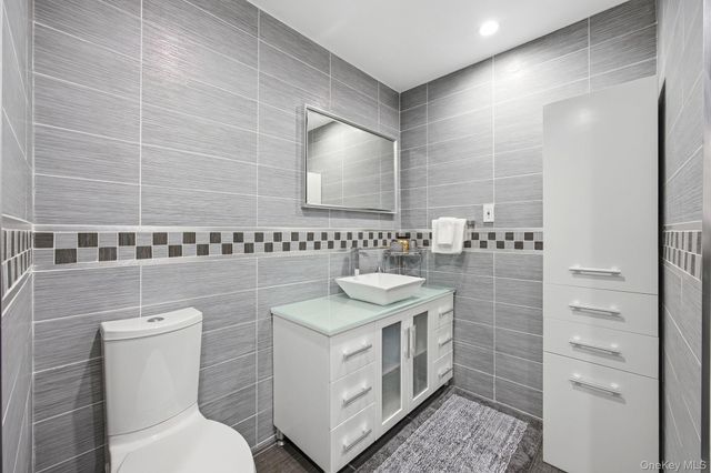 8462 Austin Street C3, Kew Gardens, NY 11415