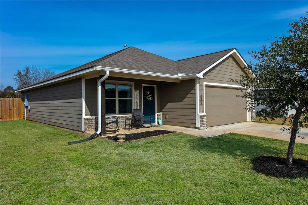 2145 Heritage Meadow Lane, Bryan, TX 77803 — photo 2
