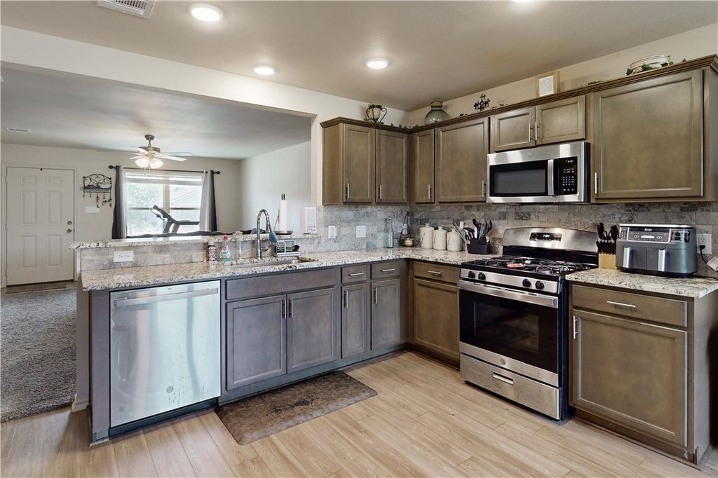2145 Heritage Meadow Lane, Bryan, TX 77803 — photo 5