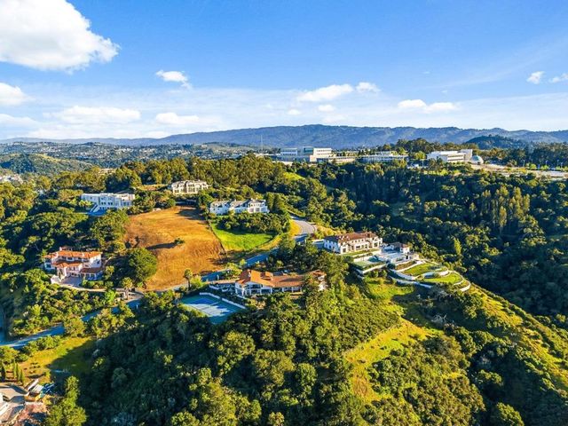 200 Tobin Clark Drive, Hillsborough, CA 94010