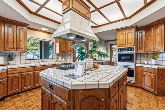 200 Tobin Clark Drive, Hillsborough, CA 94010