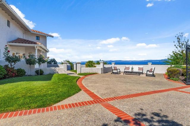 200 Tobin Clark Drive, Hillsborough, CA 94010