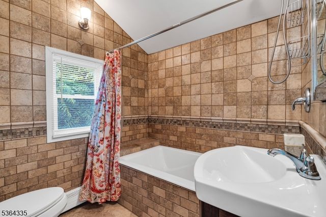 40 Kingsland Rd, West Milford Twp., NJ 07421