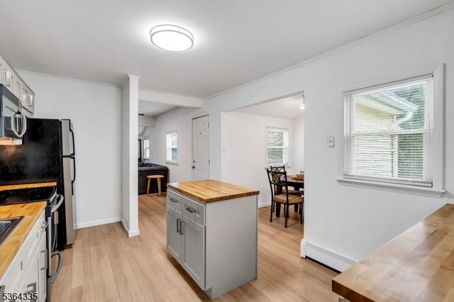 40 Kingsland Rd, West Milford Twp., NJ 07421