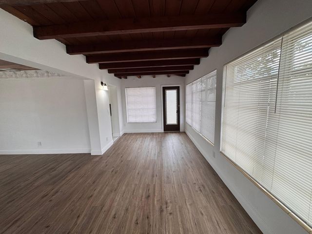 11 NW 56th Street, Oakland Park, FL 33309