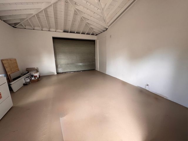 11 NW 56th Street, Oakland Park, FL 33309