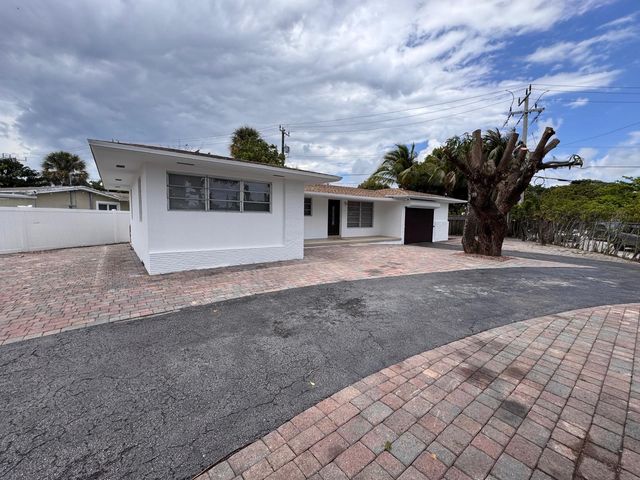 11 NW 56th Street, Oakland Park, FL 33309