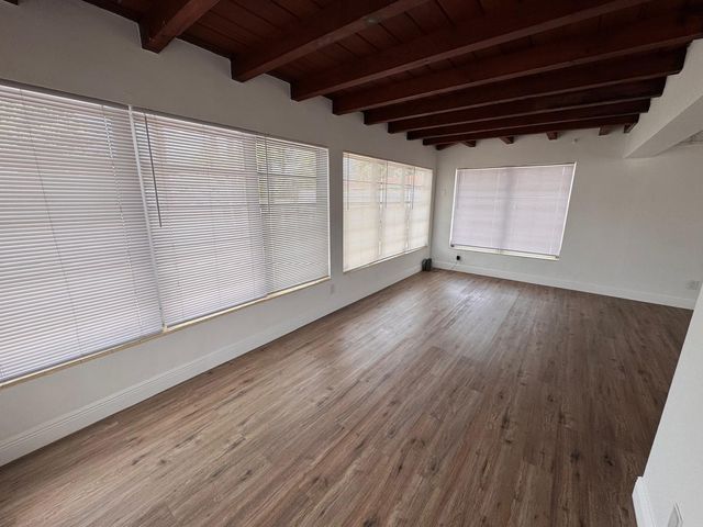 11 NW 56th Street, Oakland Park, FL 33309