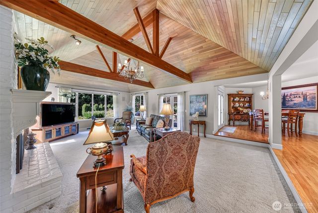 15403 NE 144th Place, Woodinville, WA 98072