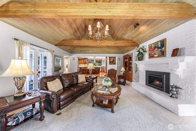 15403 NE 144th Place, Woodinville, WA 98072