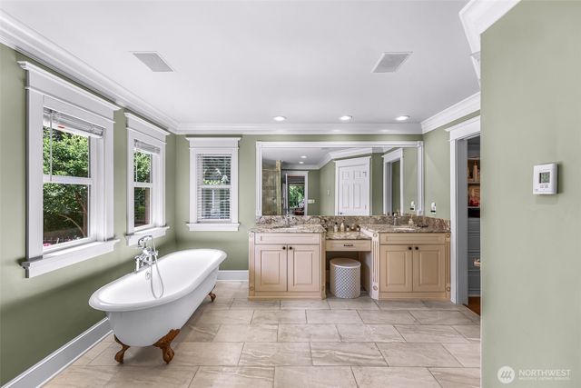 15403 NE 144th Place, Woodinville, WA 98072