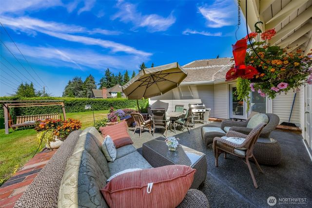15403 NE 144th Place, Woodinville, WA 98072