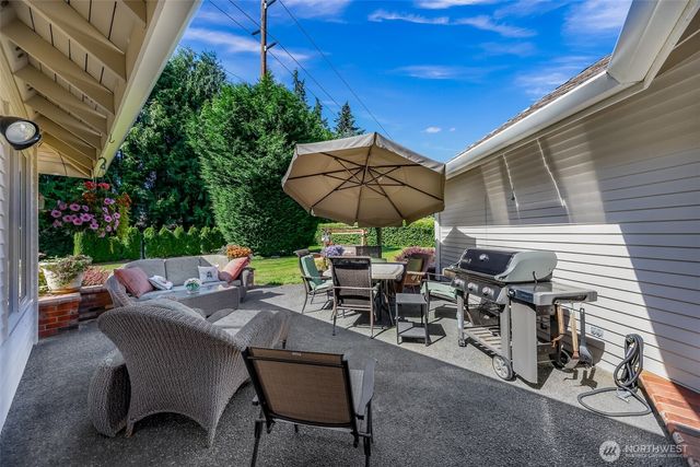 15403 NE 144th Place, Woodinville, WA 98072