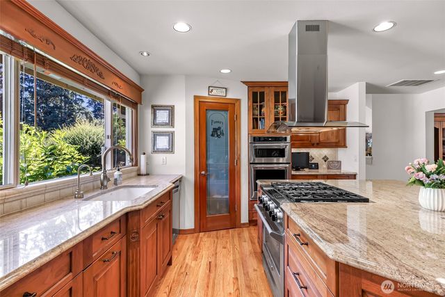 15403 NE 144th Place, Woodinville, WA 98072