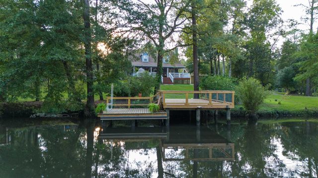 12737 Clay City Road, Fairhope, AL 36532