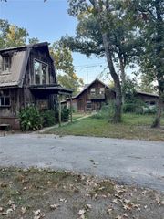 662 W Lakeview Drive, Trinity, TX 75862